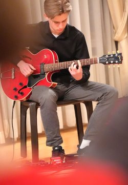 b8d9b2bb_edae_4c41_adf3_80950cb58bbb